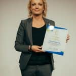 Anne Dahnke mit Urkunde Grünes C _FRAITAG-07901